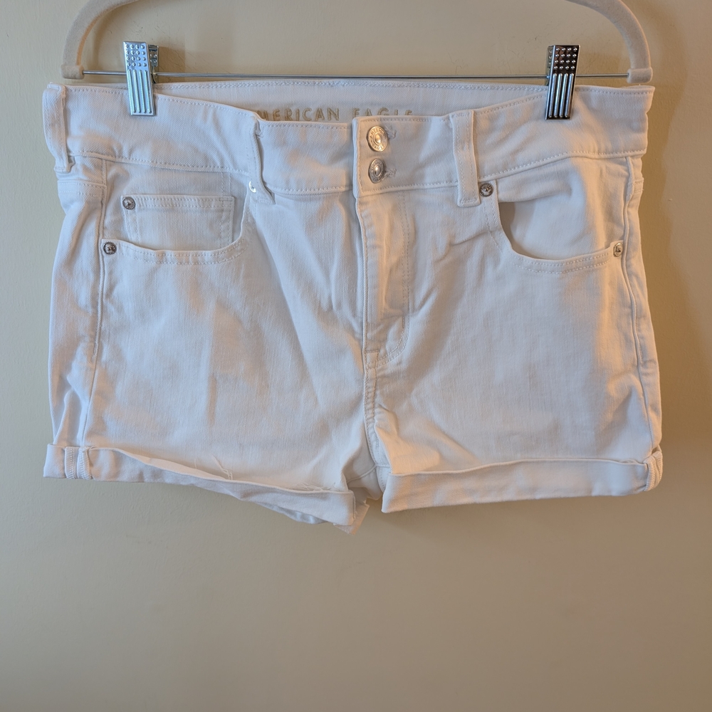 EUC! 🤍 American Eagle White Denim Shorts (3" Inseam) ✨🌞 size 14